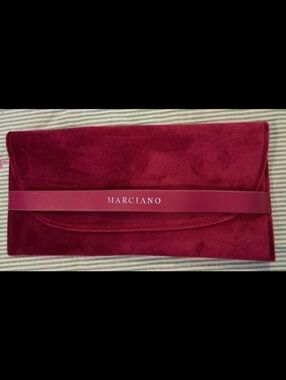 NWOT Marciano Maroon Burgundy Velvet Velour Sunglasses Sunnies Glasses Case